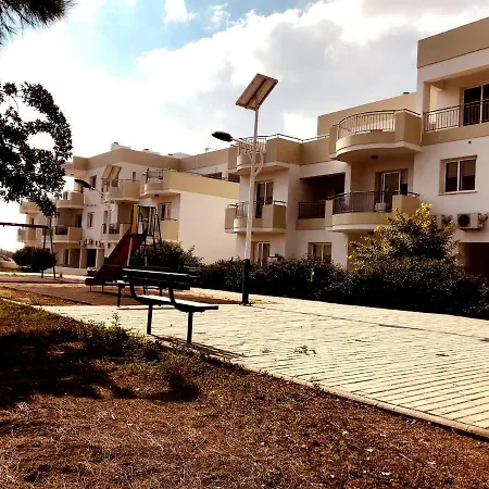 Larnaca Bay Views 公寓 皮拉